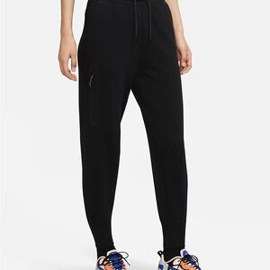 Nike Women's Sportswear Tech Fleece Pants